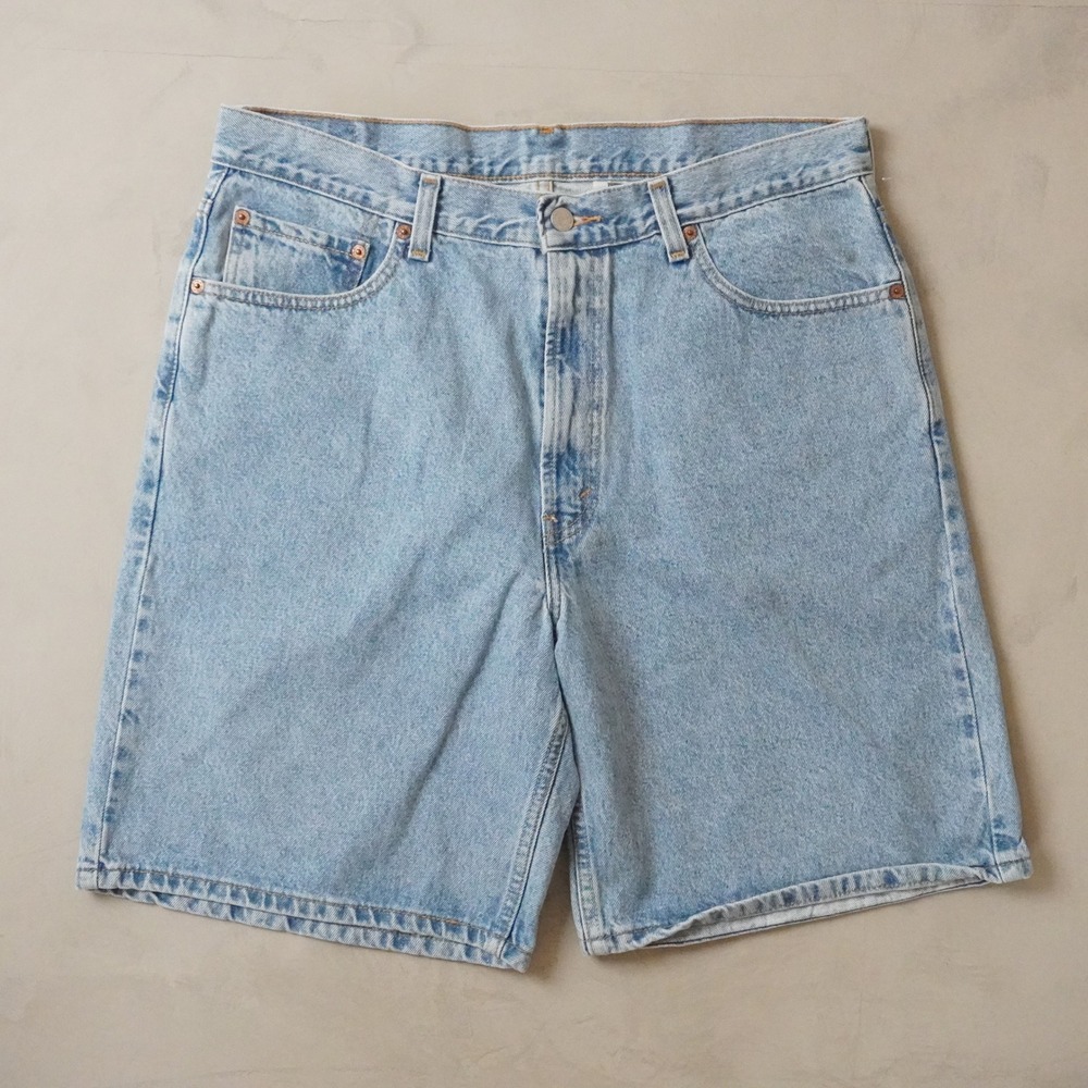 Vintage Levis 550 Relaxed Fit Shorts W36 Mens Light Wash Denim Stonewash 90s